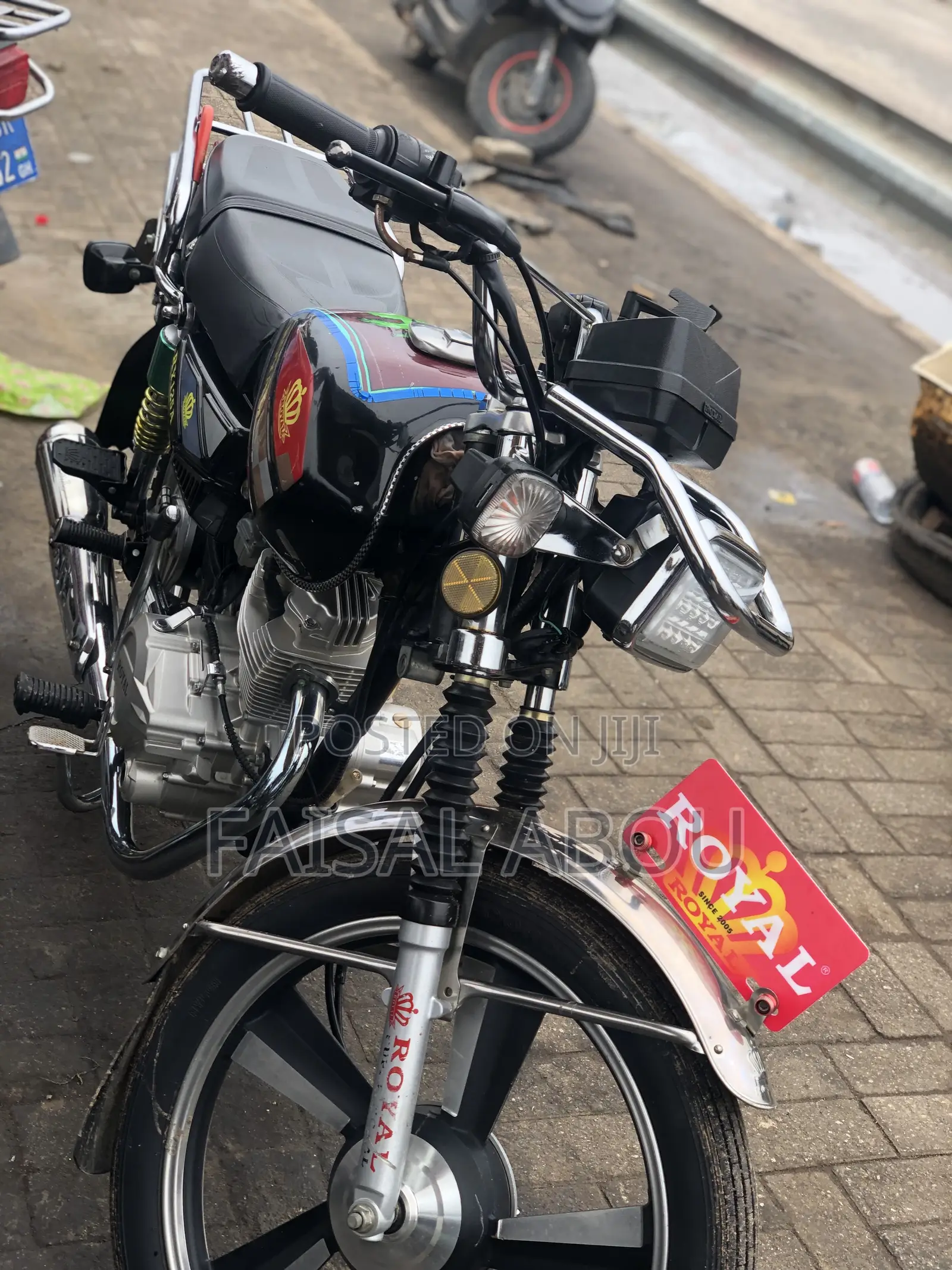 New Royal RY125 2025 Black