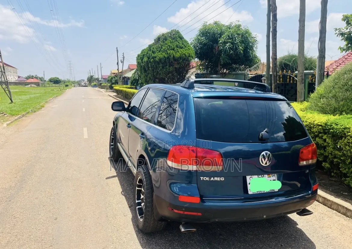Volkswagen Touareg V6 TDI 2010 Blue