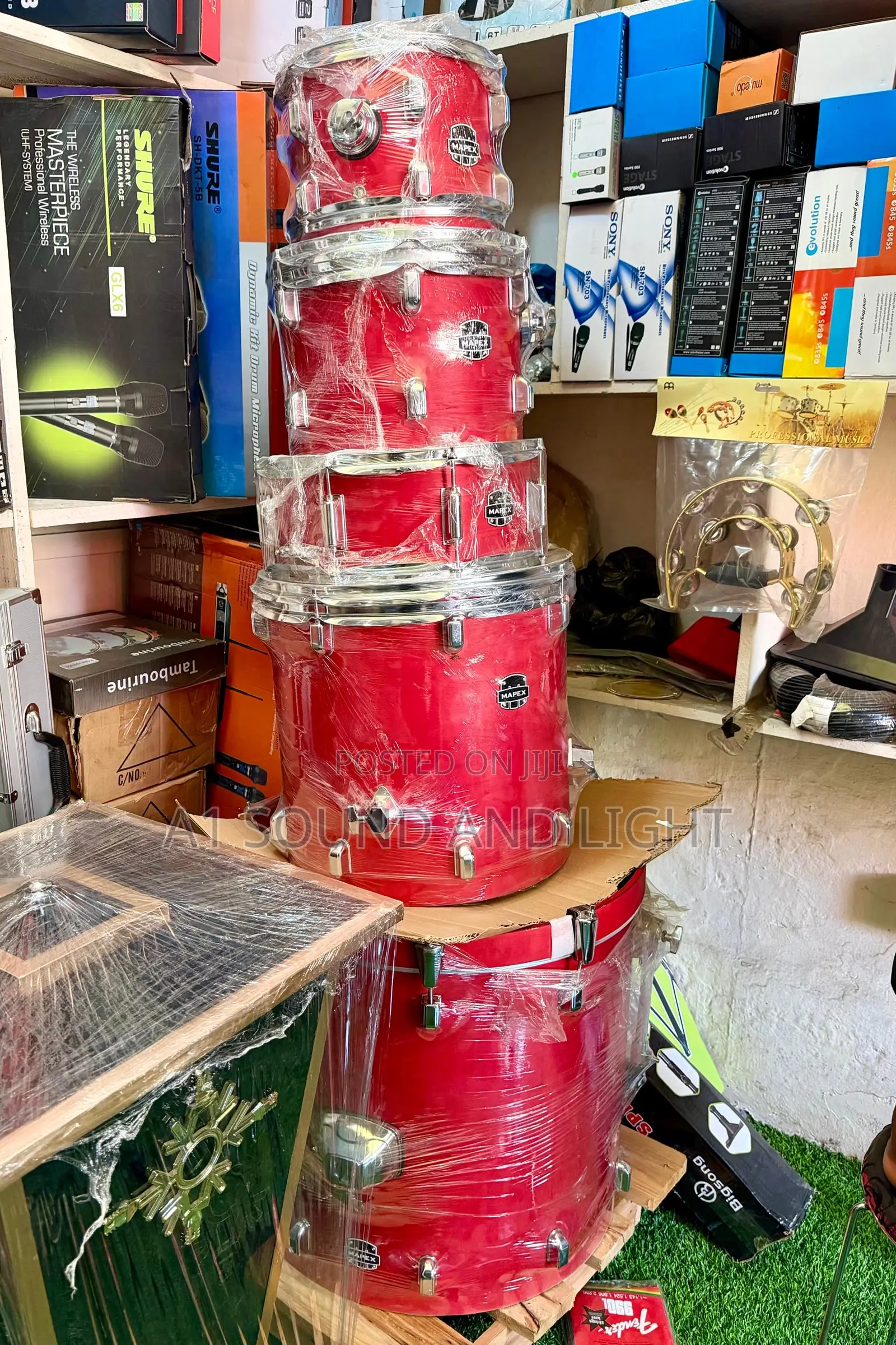 Mapex 5pcs Acoustic Drum Set - [3 Cymbals, Cherry Red]