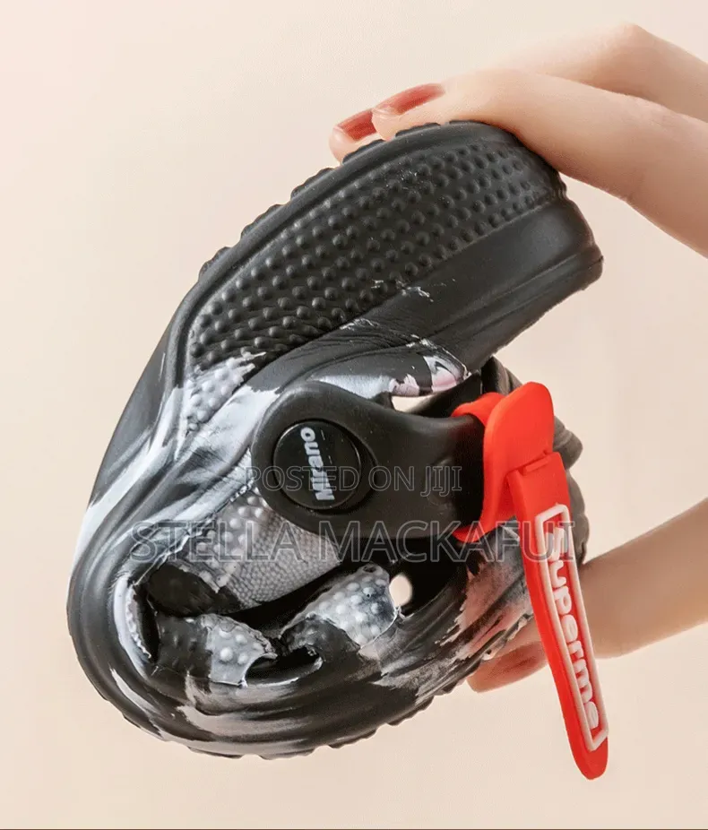 Crocs for Kids in Sizes 26/27, 28/29, 30/31 Only