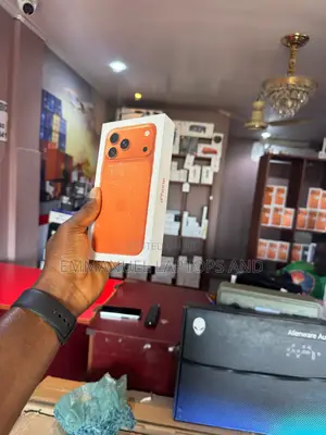 New Apple iPhone 17 Pro Max 256 GB Orange