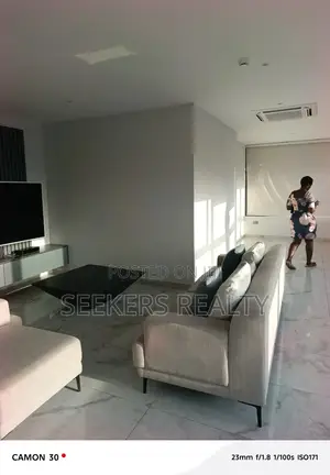 Furnished 1bdrm Apartment in Seekers Realty, Oxford Street for rent
