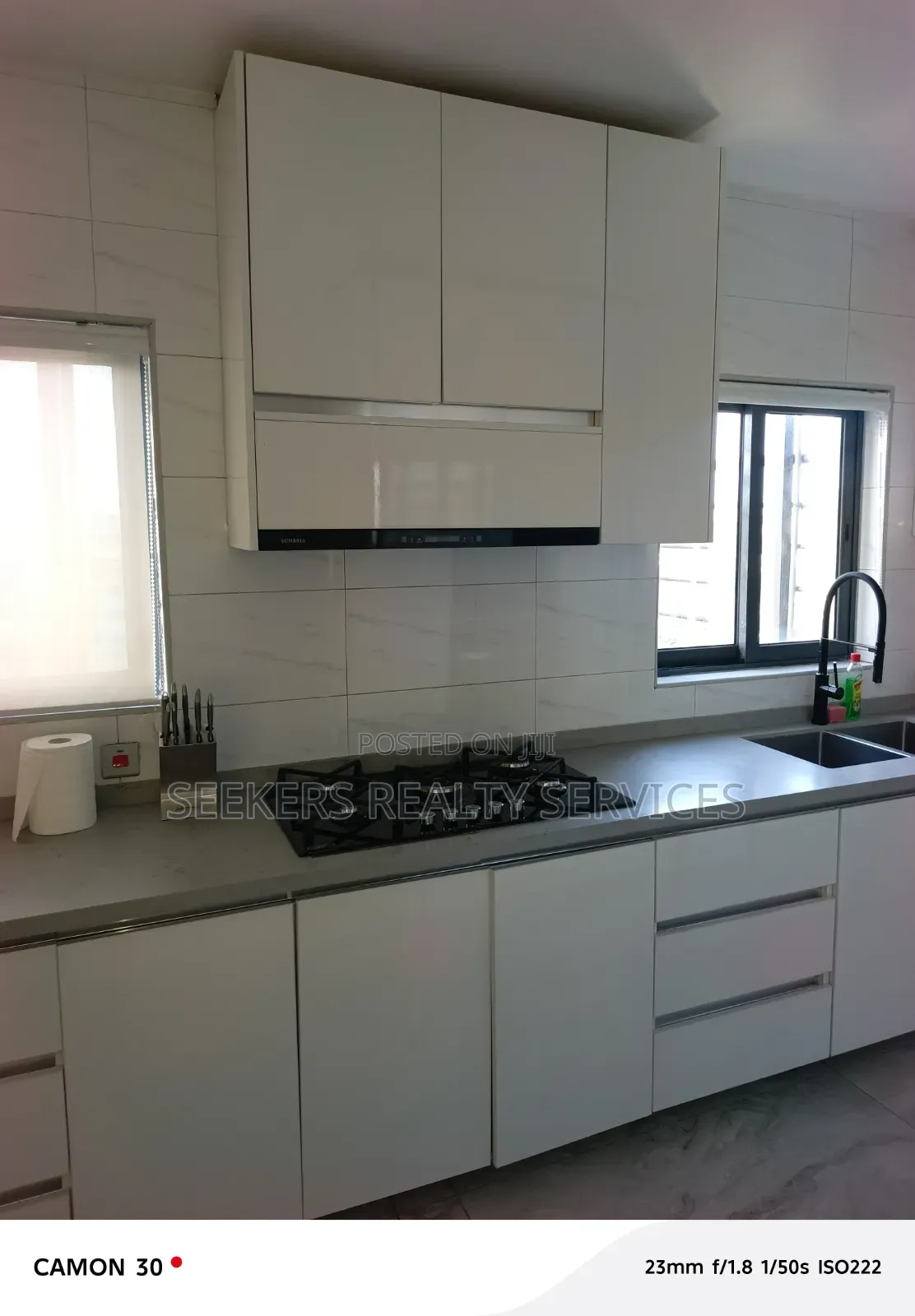 Furnished 1bdrm Apartment in Seekers Realty, Oxford Street for rent