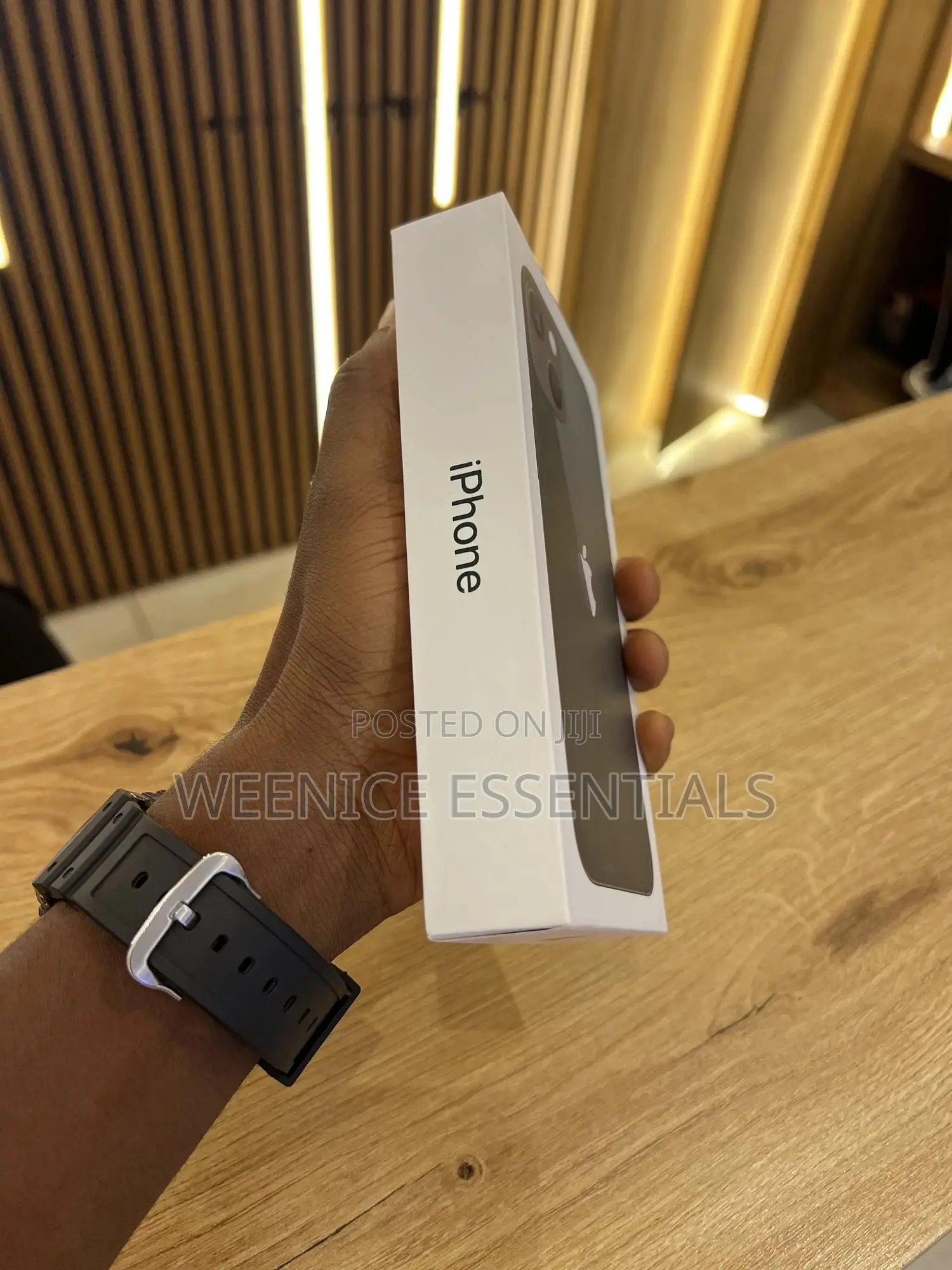 New Apple iPhone 13 128 GB Green