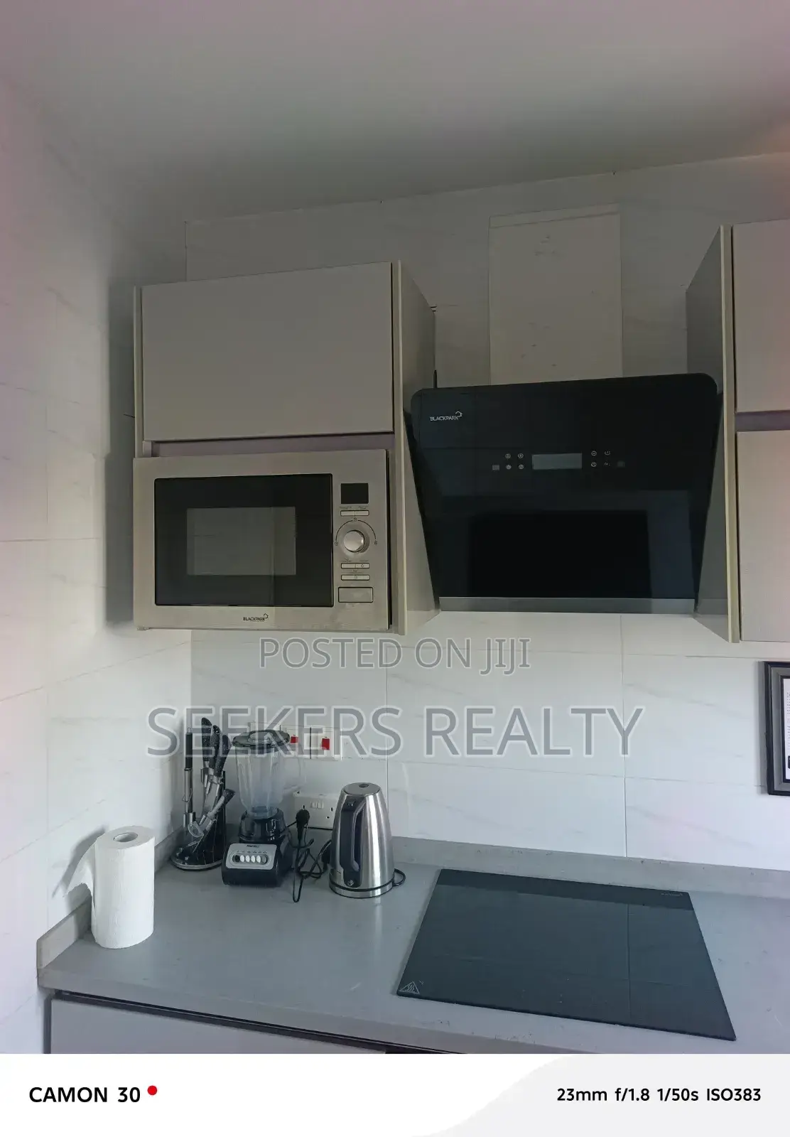 Furnished 2bdrm Apartment in Seekers Realty, Oxford Street for rent