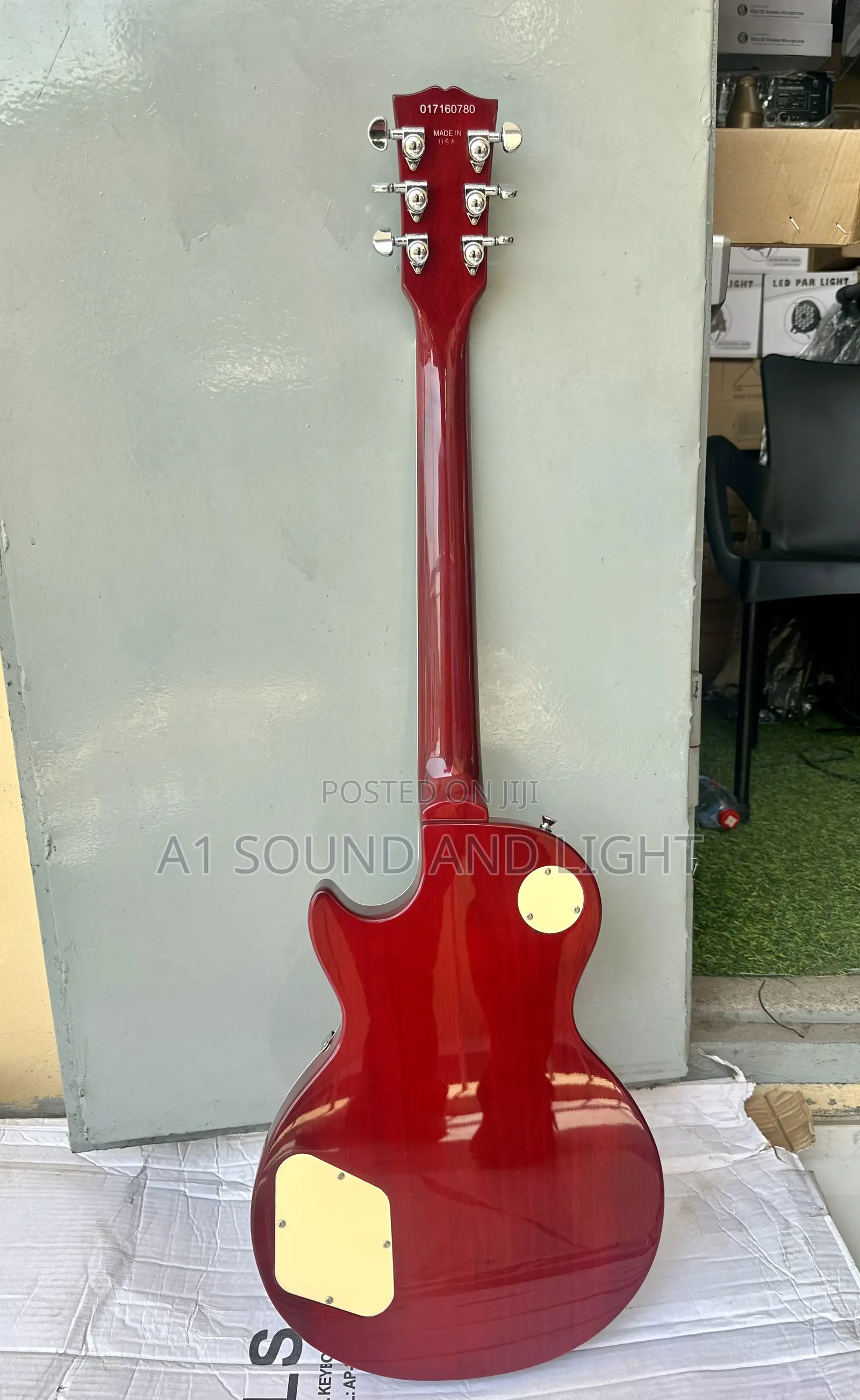 Gibson Les Paul Electric Guitar - [Cherry Red]