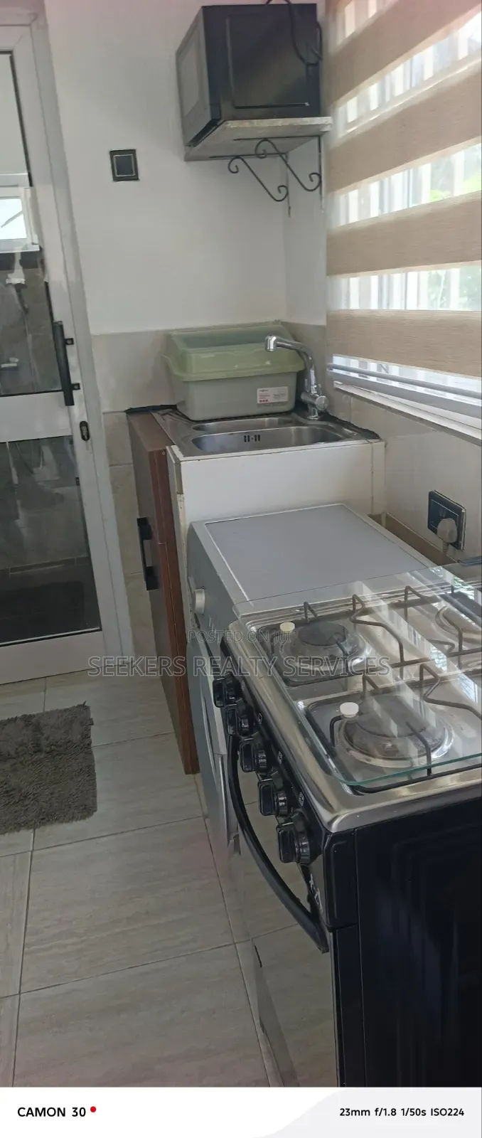 Furnished 1bdrm Apartment in Seekers Realty, Oxford Street for rent