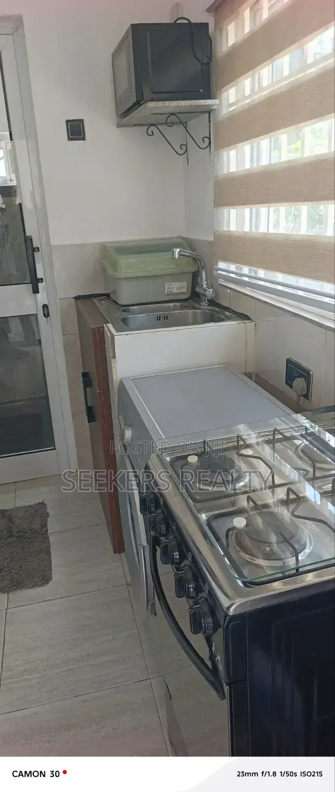 Furnished 1bdrm Apartment in Seekers Realty, Oxford Street for rent