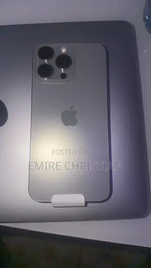 New Apple iPhone 15 Pro Max 256 GB Silver