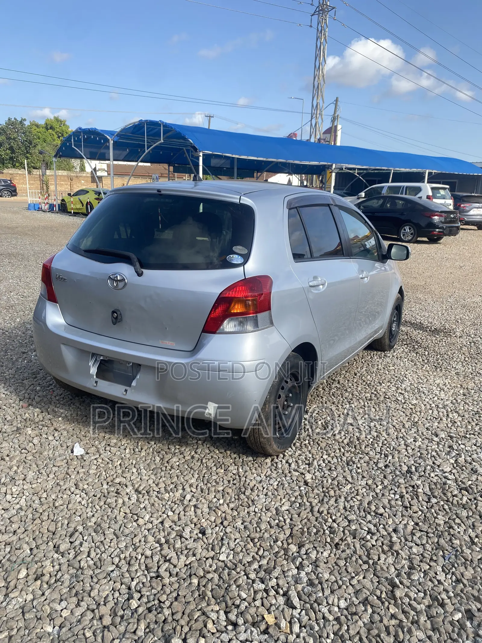 Toyota Vitz 1.3 FWD 5dr 2010 Silver