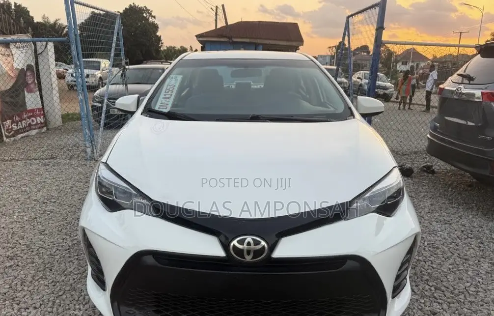 Toyota Corolla 2017 White