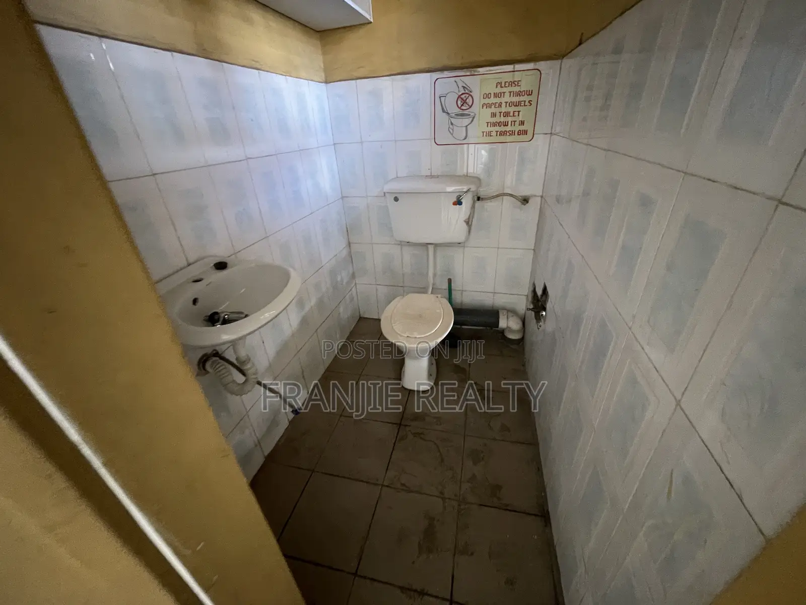 Double Shop for Rent at Abelempke.