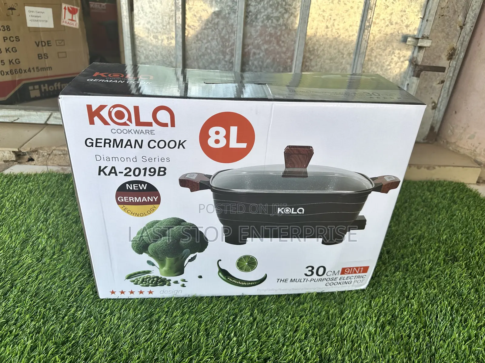 Quality and Classic Cooking Pot (8 Litres)