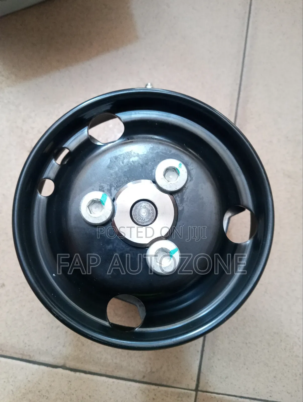 0435. Original Vw Touareg Water Pump Imported From Usa