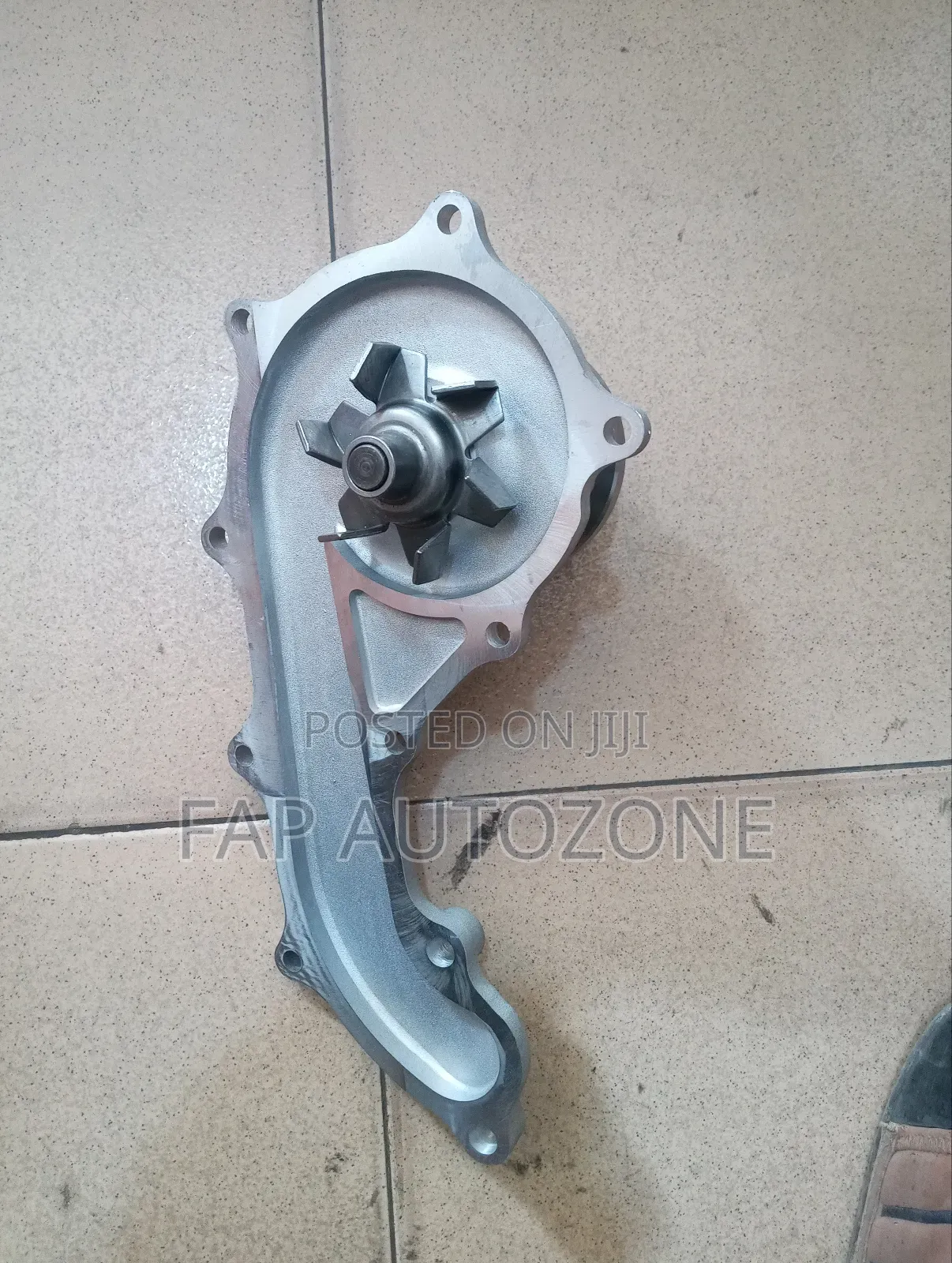0456. Original Toyota 4runner Water Pump Imported From Usa