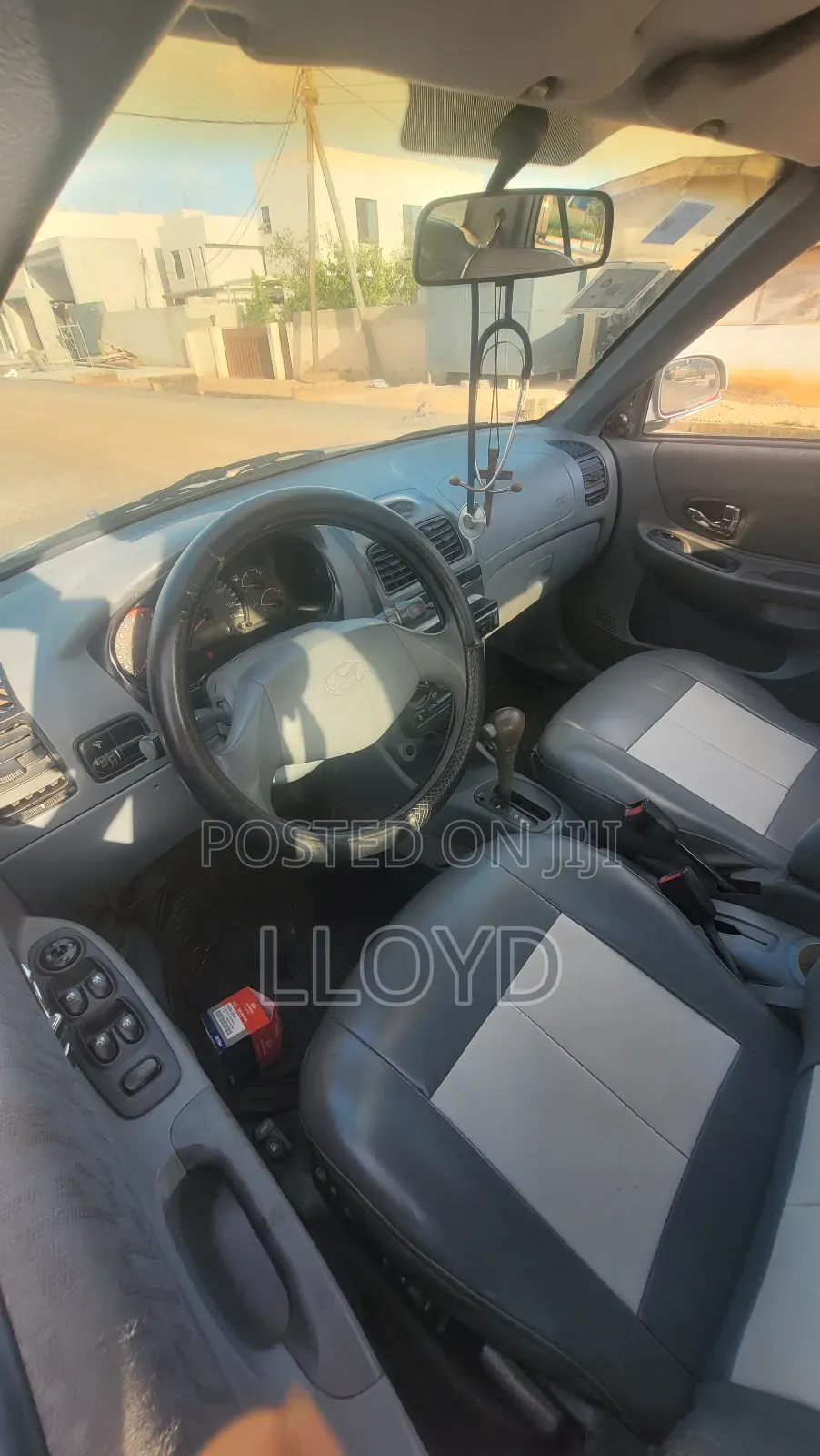 Hyundai Accent 2002 Gray