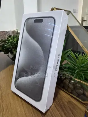 New Apple iPhone 15 Pro 128 GB Silver