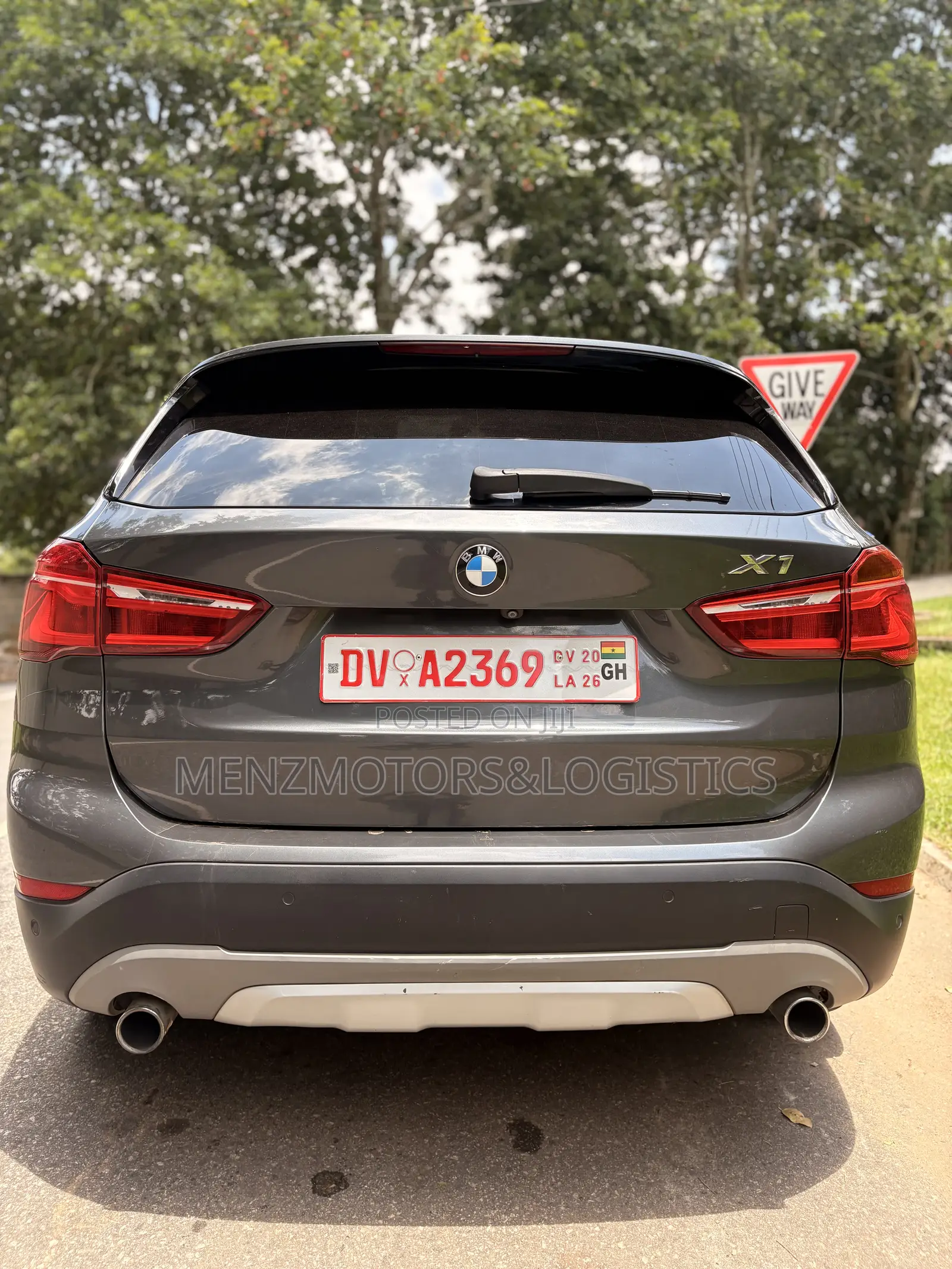 BMW X1 xDrive28i AWD 2017 Gray