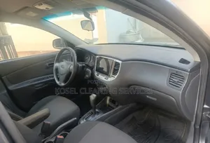 Kia Rio 1.6 LX 2009 Matt Black
