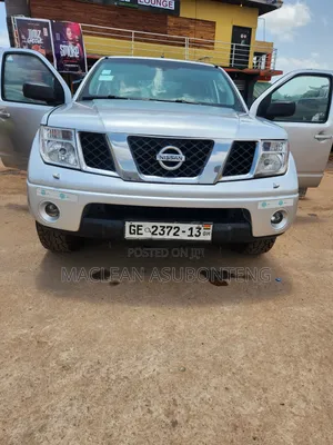 Nissan Navara 2013 Silver