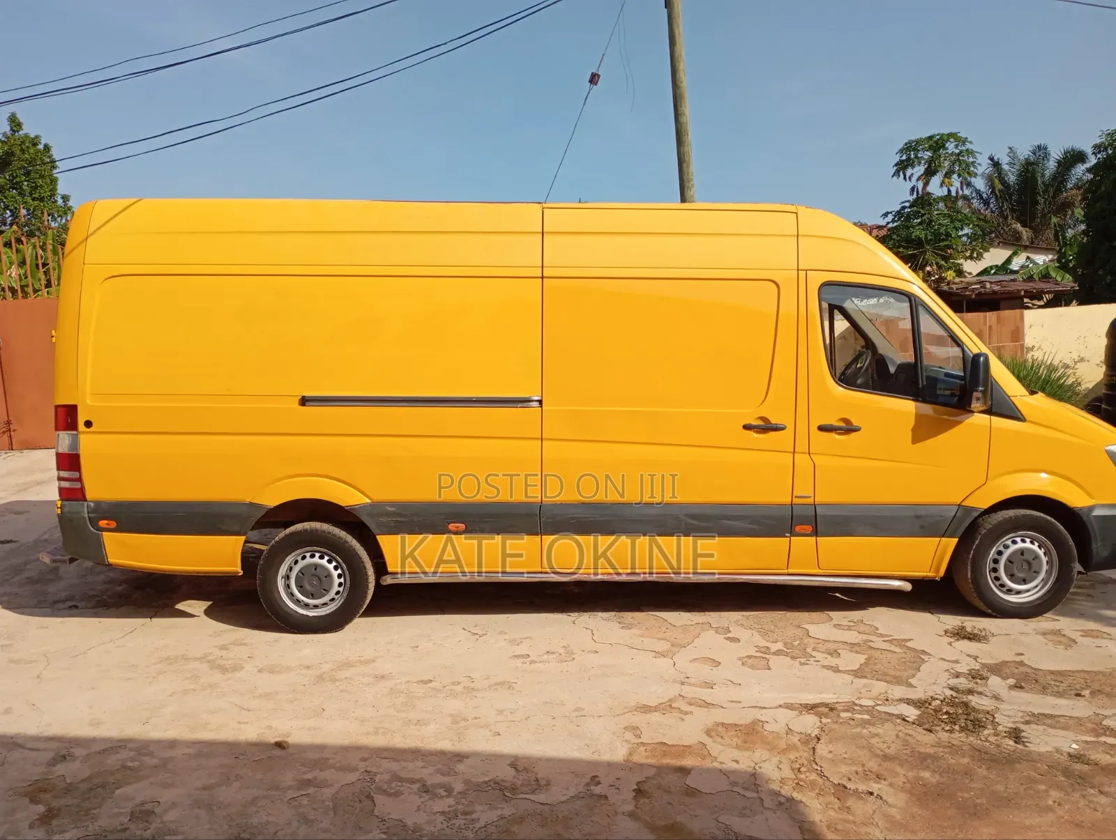 Mercedes-Benz Sprinter 2005 Yellow