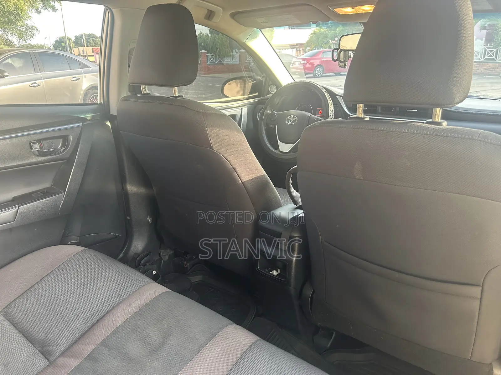 Toyota Corolla LE Eco (1.8L 4cyl 2A) 2019 Black