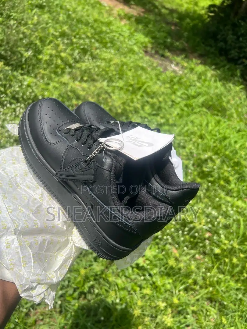 Af1 Black Small Lace