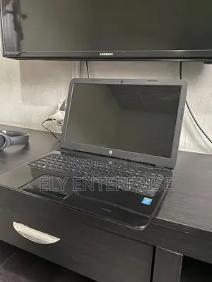 Laptop HP Pavilion 15 4GB Intel Core i3 HDD 750GB
