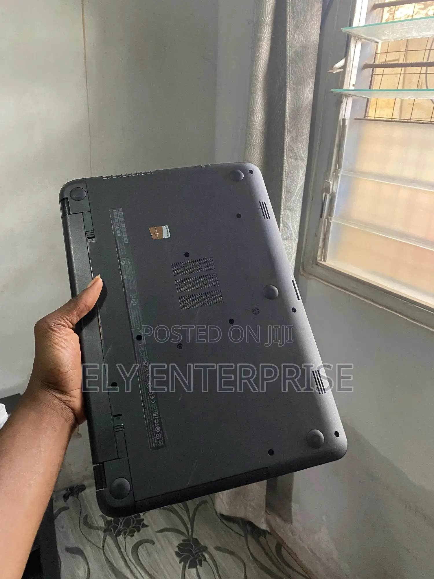 Laptop HP Pavilion 15 4GB Intel Core i3 HDD 750GB