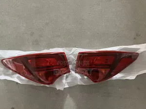 2017-2019 Hyundai Santa Fe Tail Light Pair