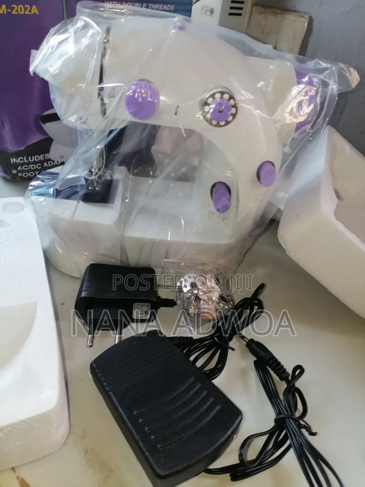 Mini Sewing Machine