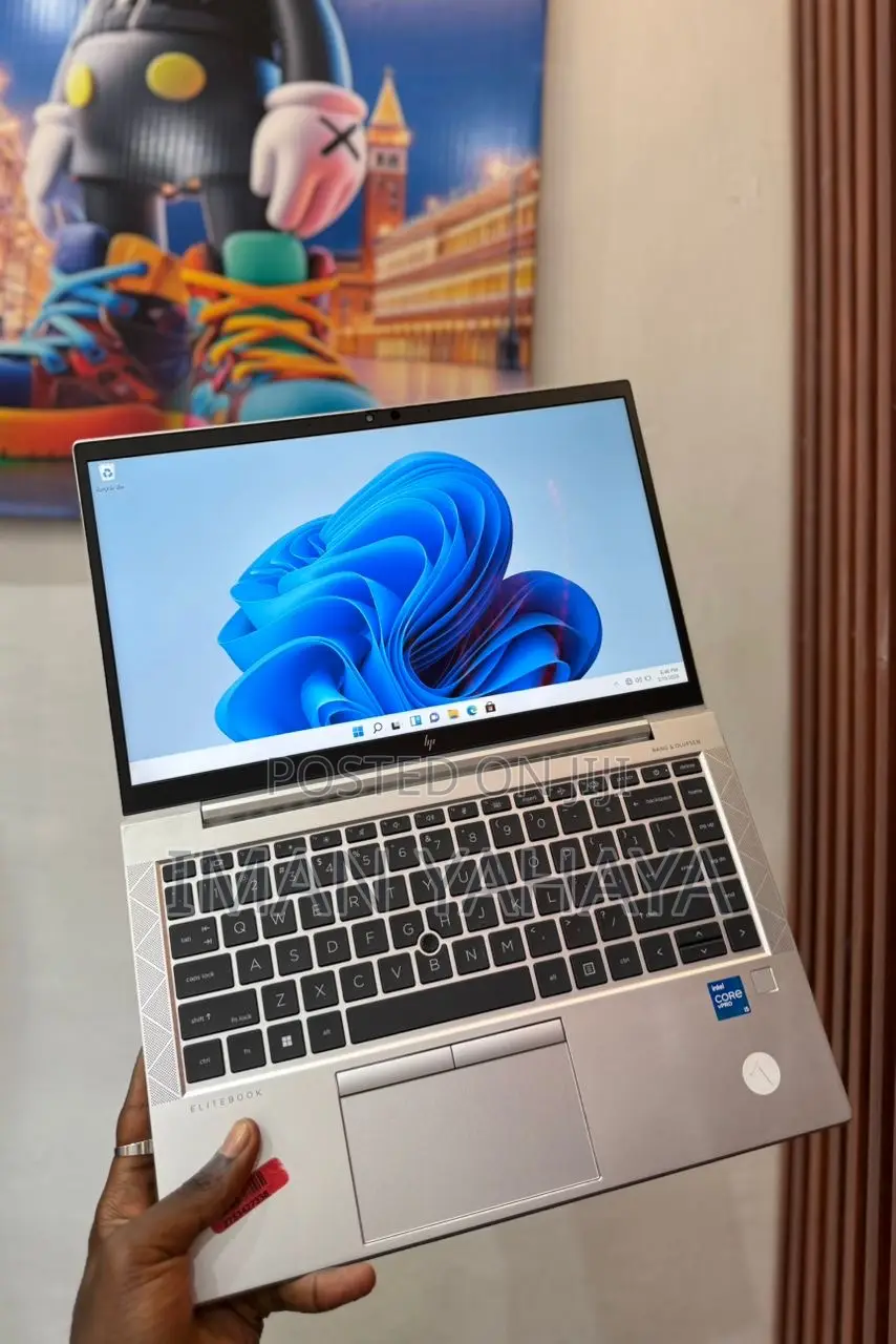 Laptop HP EliteBook 830 G8 16GB Intel Core i5 SSD 256GB