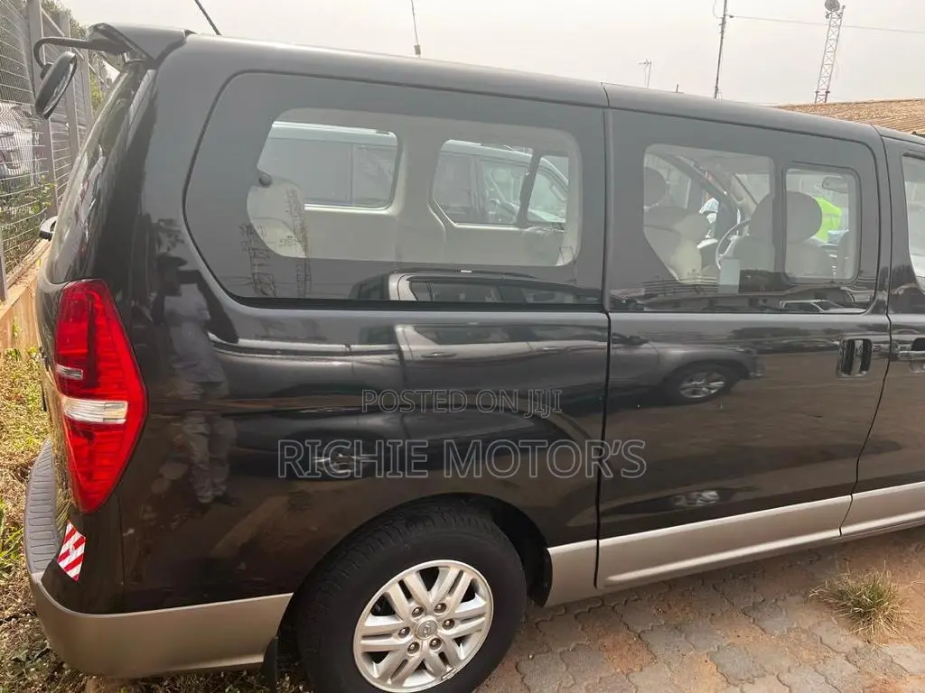 Hyundai H1 2020 Black