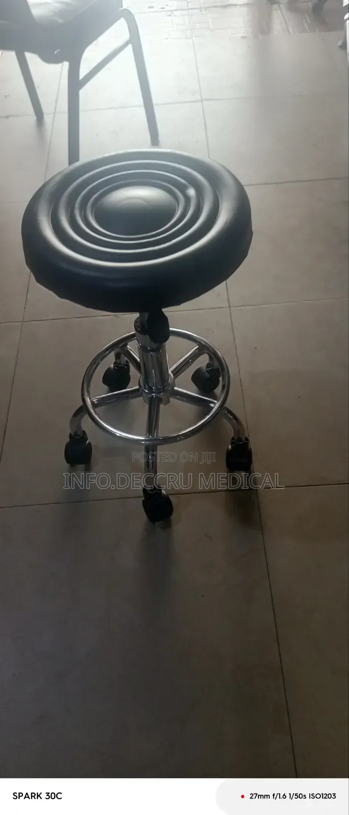 Theatre Stool Without Backrest