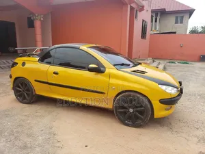Peugeot 206 2013 Yellow