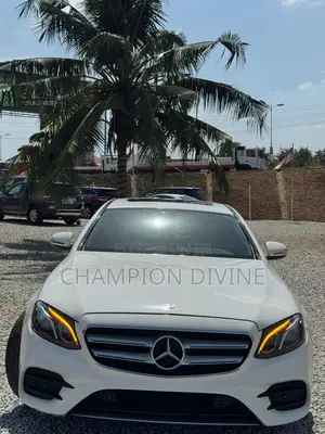 Mercedes-Benz E300 2016 White