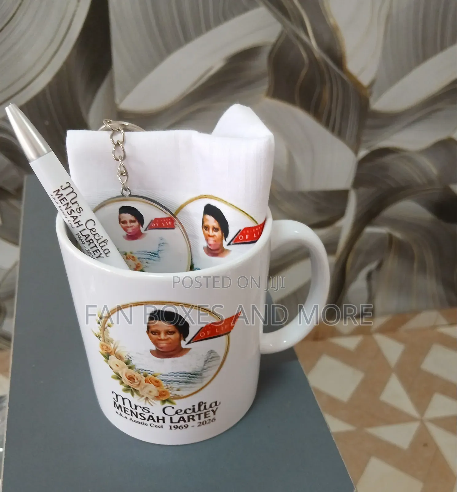 Customised Souvenirs Combo
