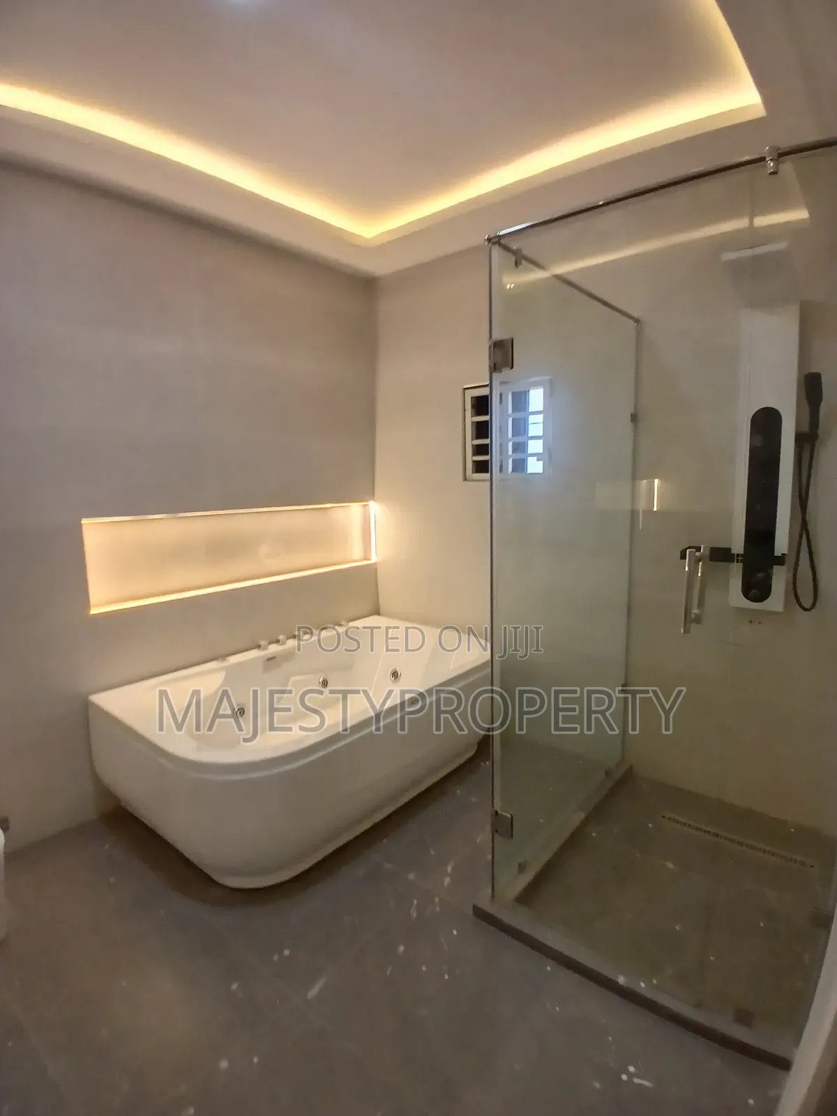 4bdrm House in Community 18, Baatsona Total for sale