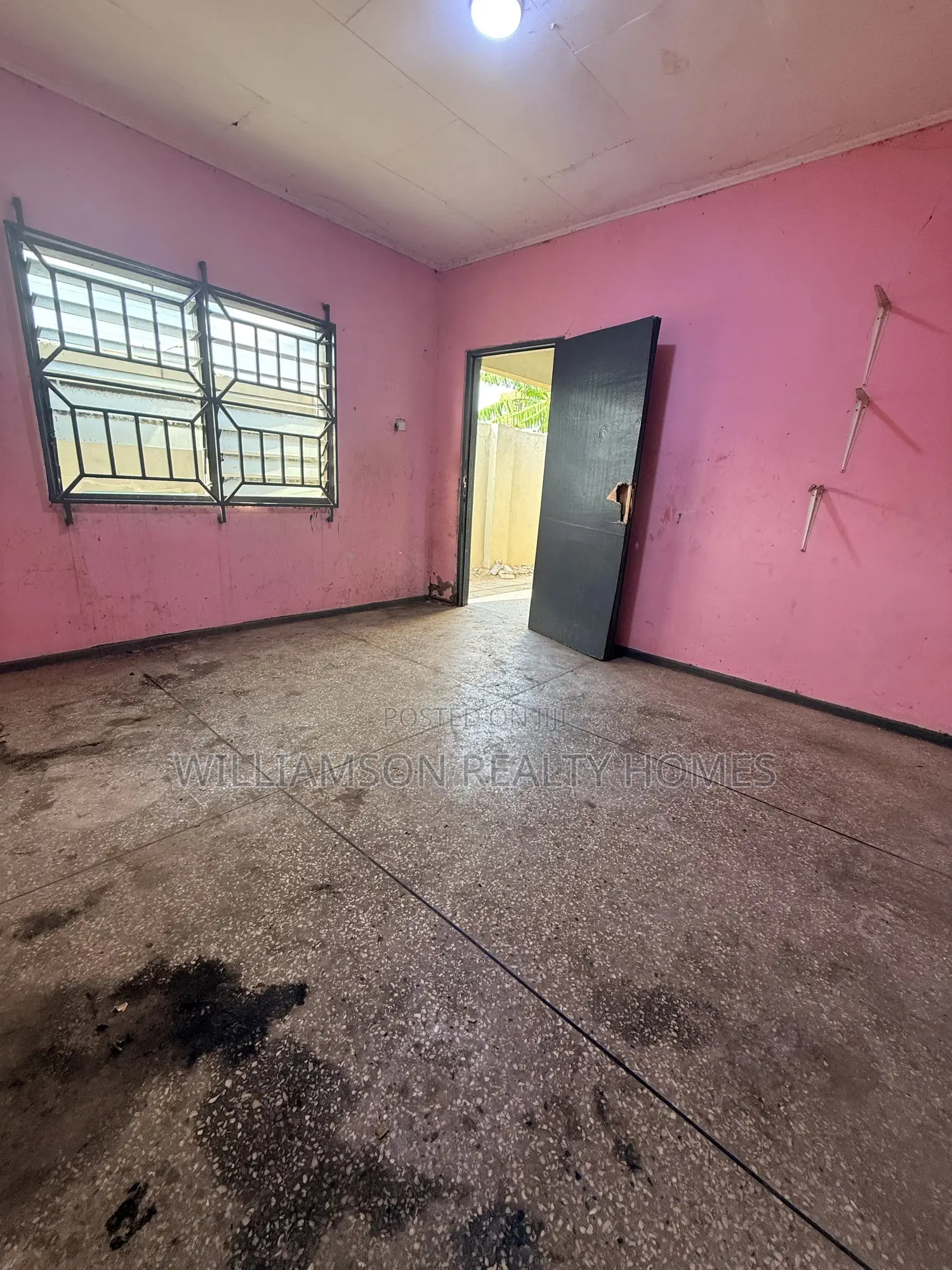 1bdrm House in Community 20 Estate, Spintex for rent