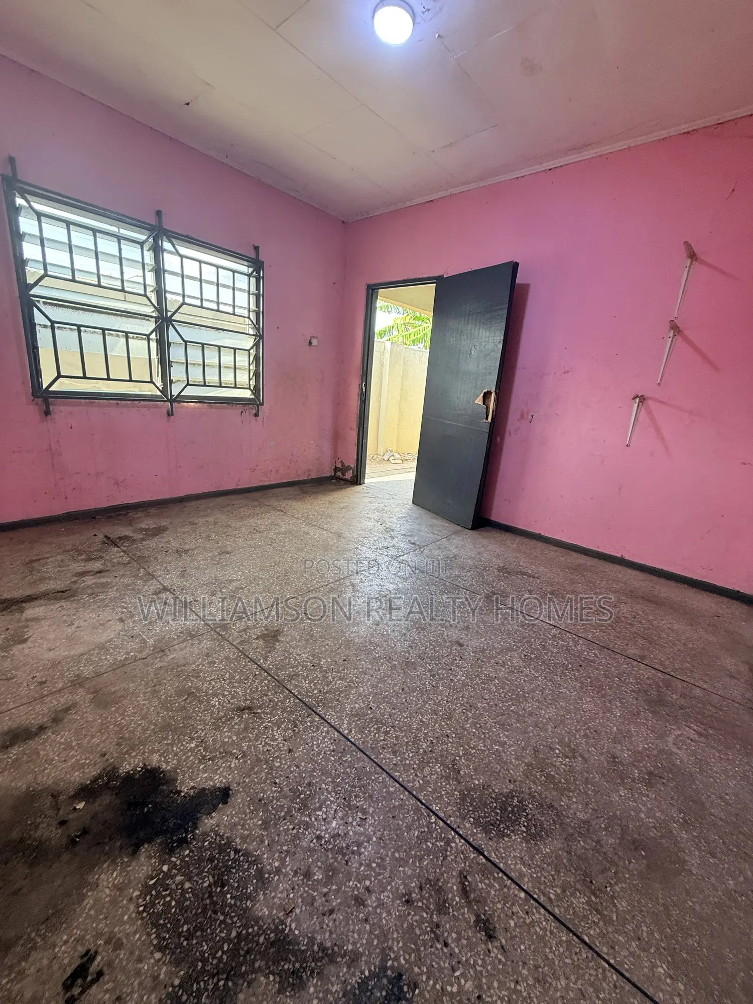 1bdrm House in Community 20 Estate, Spintex for rent