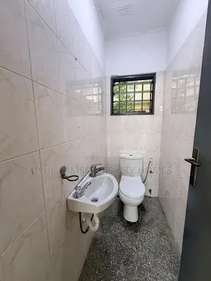 1bdrm House in Community 20 Estate, Spintex for rent