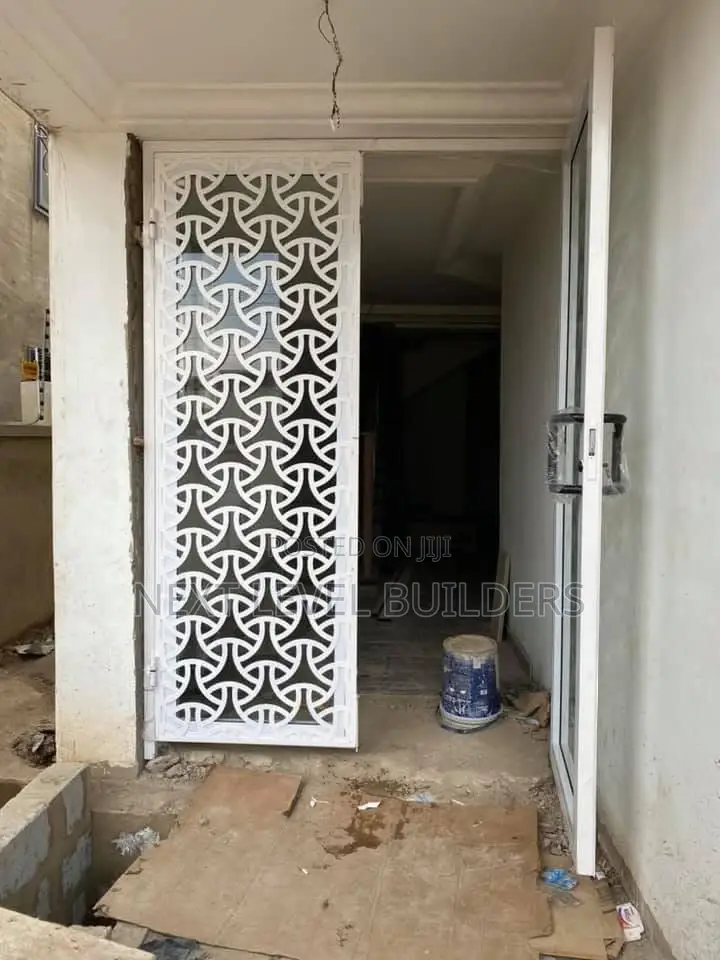 Elegant Metal Gates Aluminum Works.