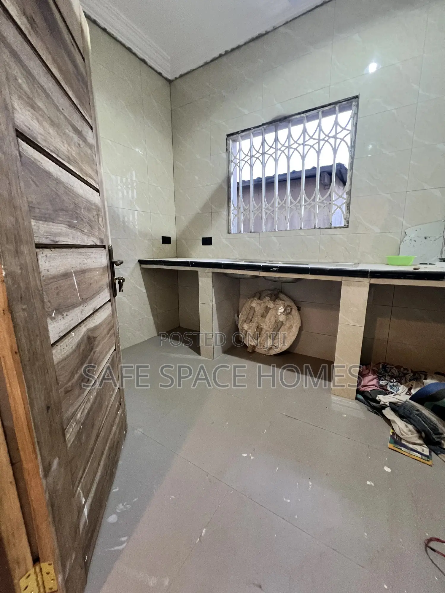 2bdrm Apartment in Burma Camp for rent