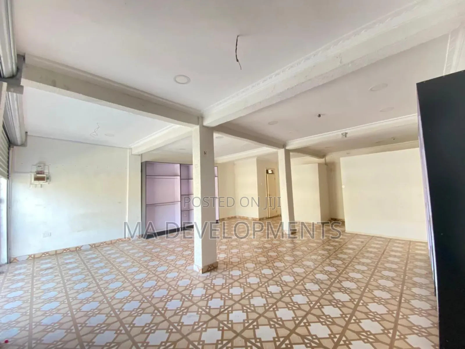 Double Shop for Rent at Sowutoum by the Main Road.