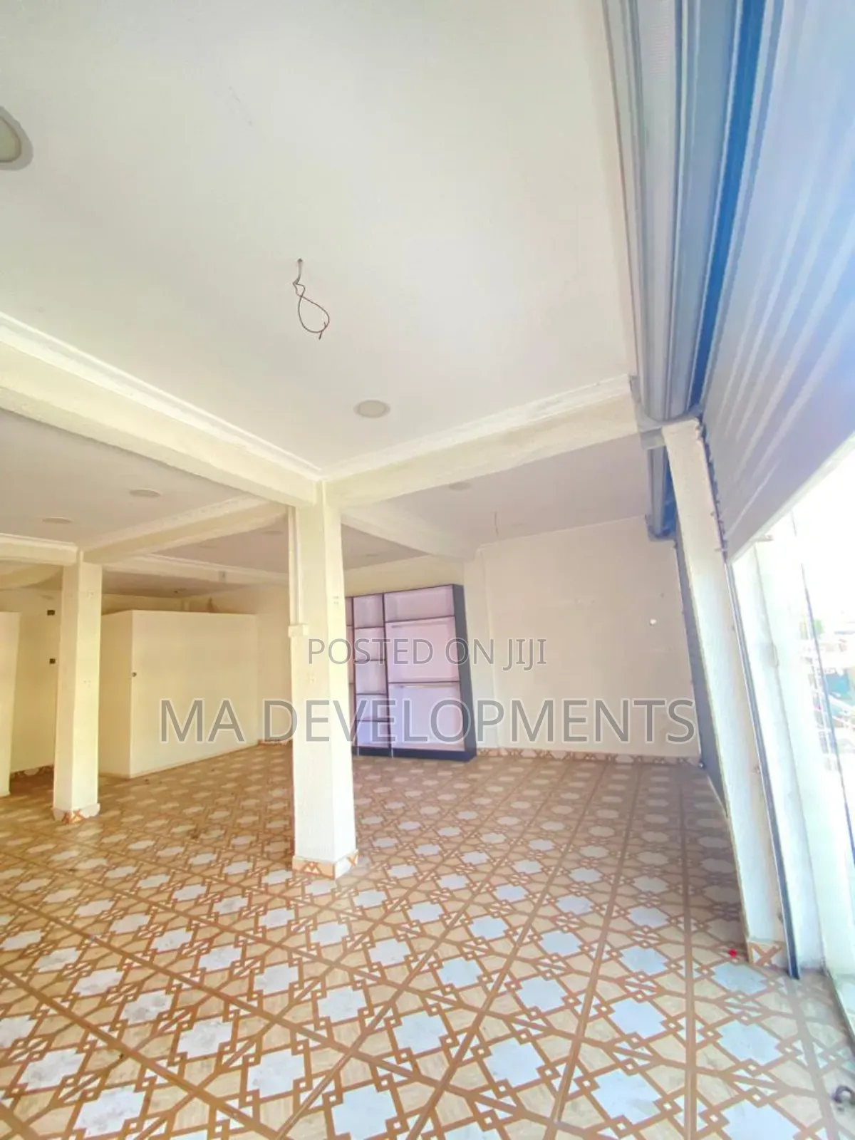 Double Shop for Rent at Sowutoum by the Main Road.