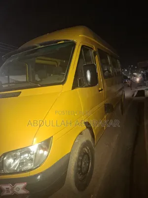 Mercedes-Benz Sprinter 2006 Yellow