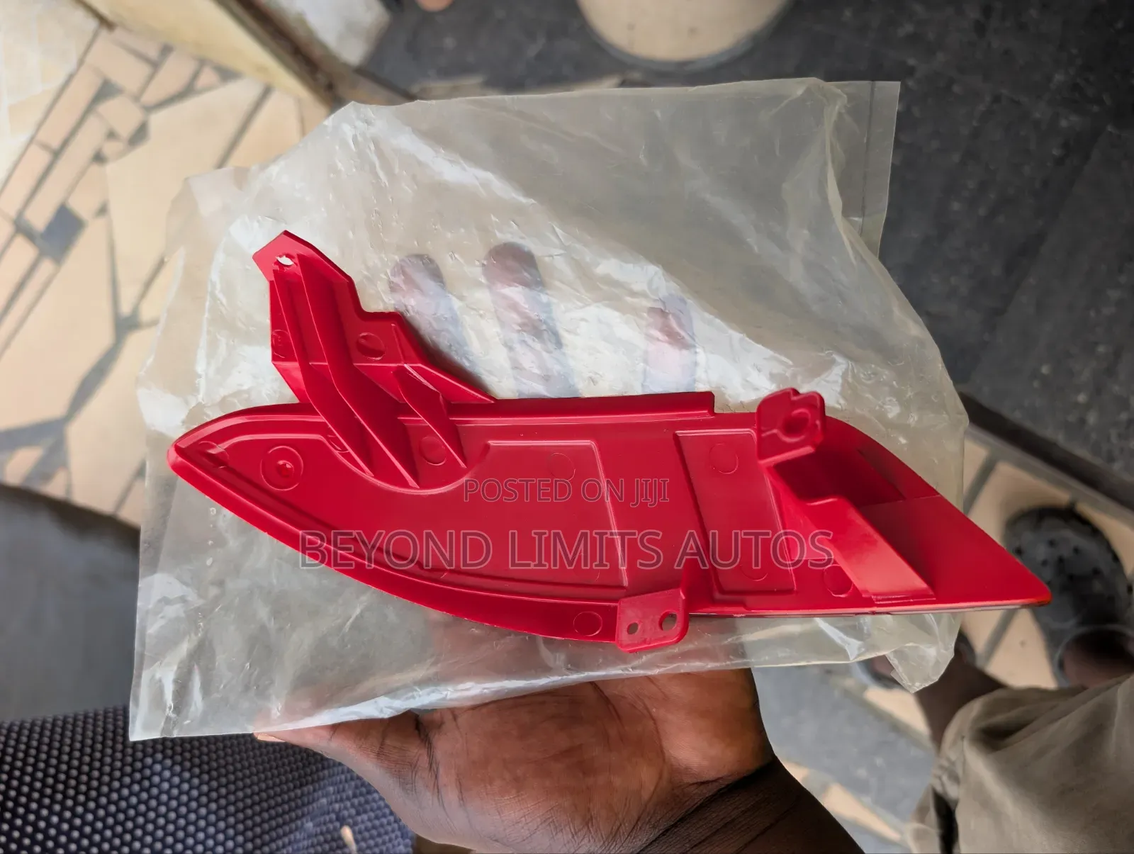 Honda HRV Hr-v 2016,2017,2017,2018,2019 Back Bumper Reflector Original