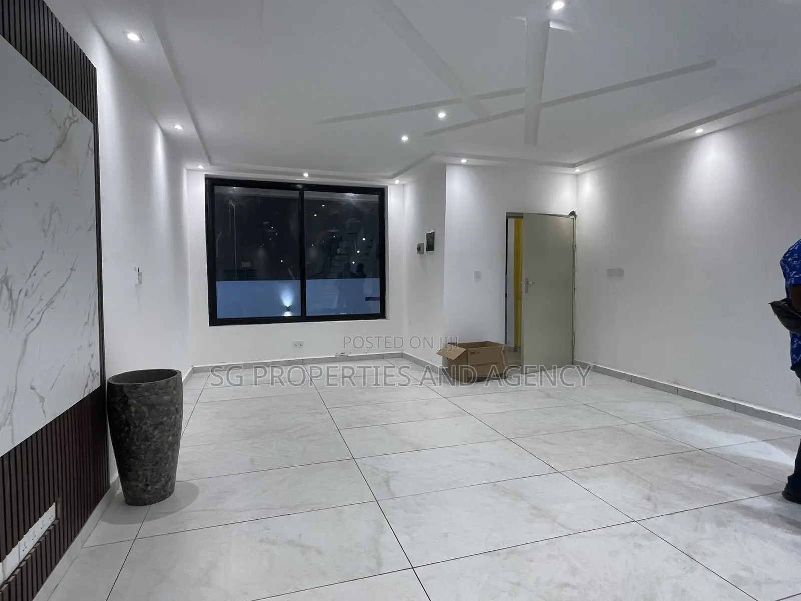 2bdrm Townhouse / Terrace in Lashibi, Sakumono for rent