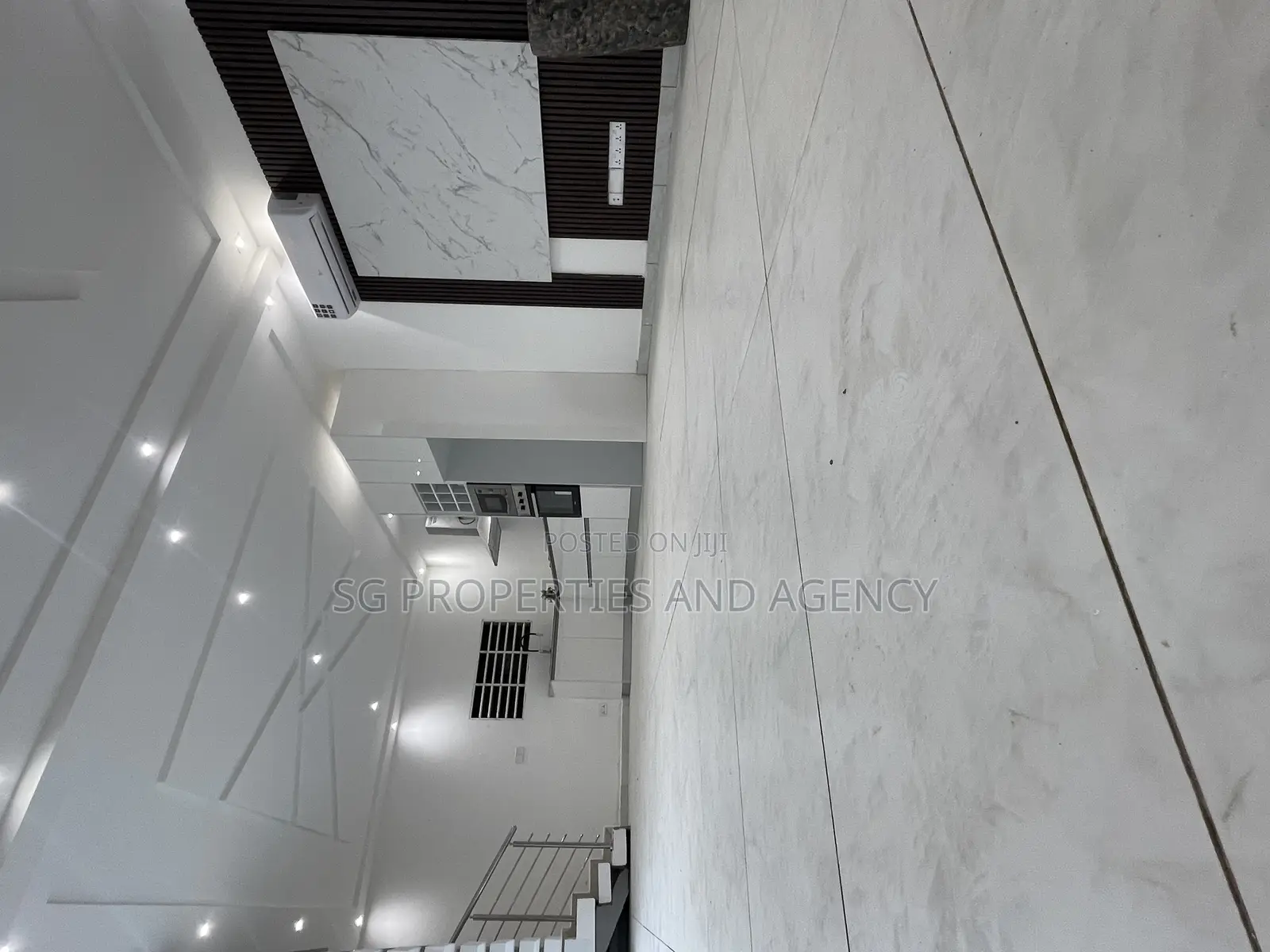 2bdrm Townhouse / Terrace in Lashibi, Sakumono for rent