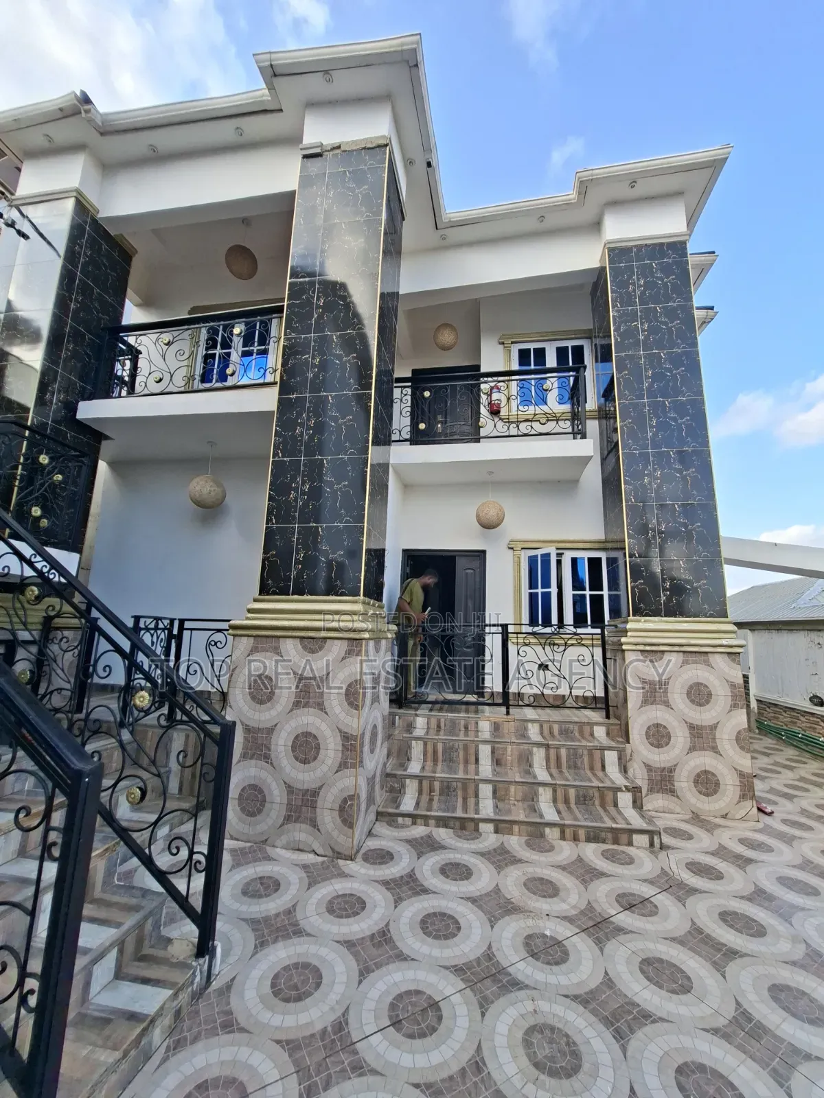 Furnished 2bdrm Apartment in Ashomang Estate, Pure Water for rent